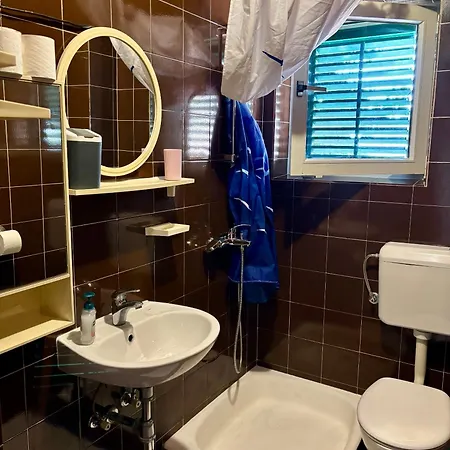 And Sun & Sea Apartment Podgora