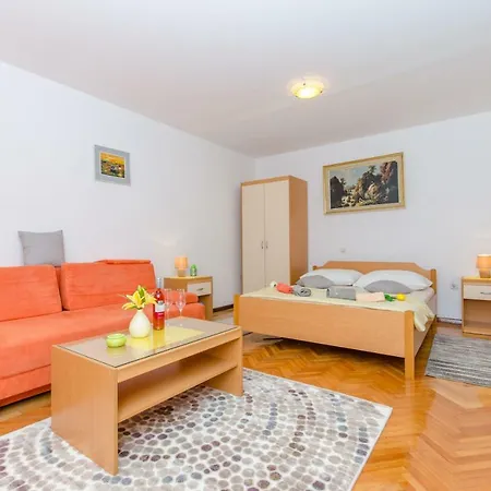 And Sun & Sea Podgora (Split-Dalmatia)