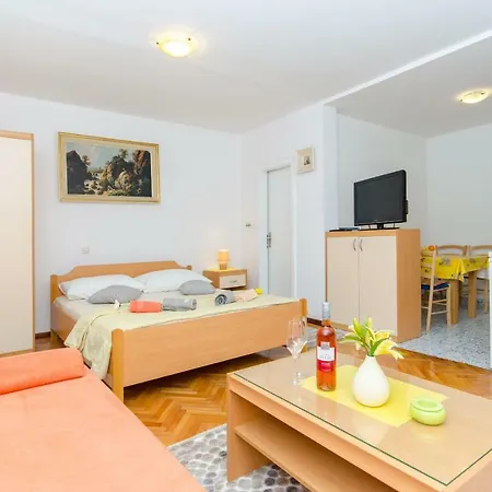 And Sun & Sea Apartmán *